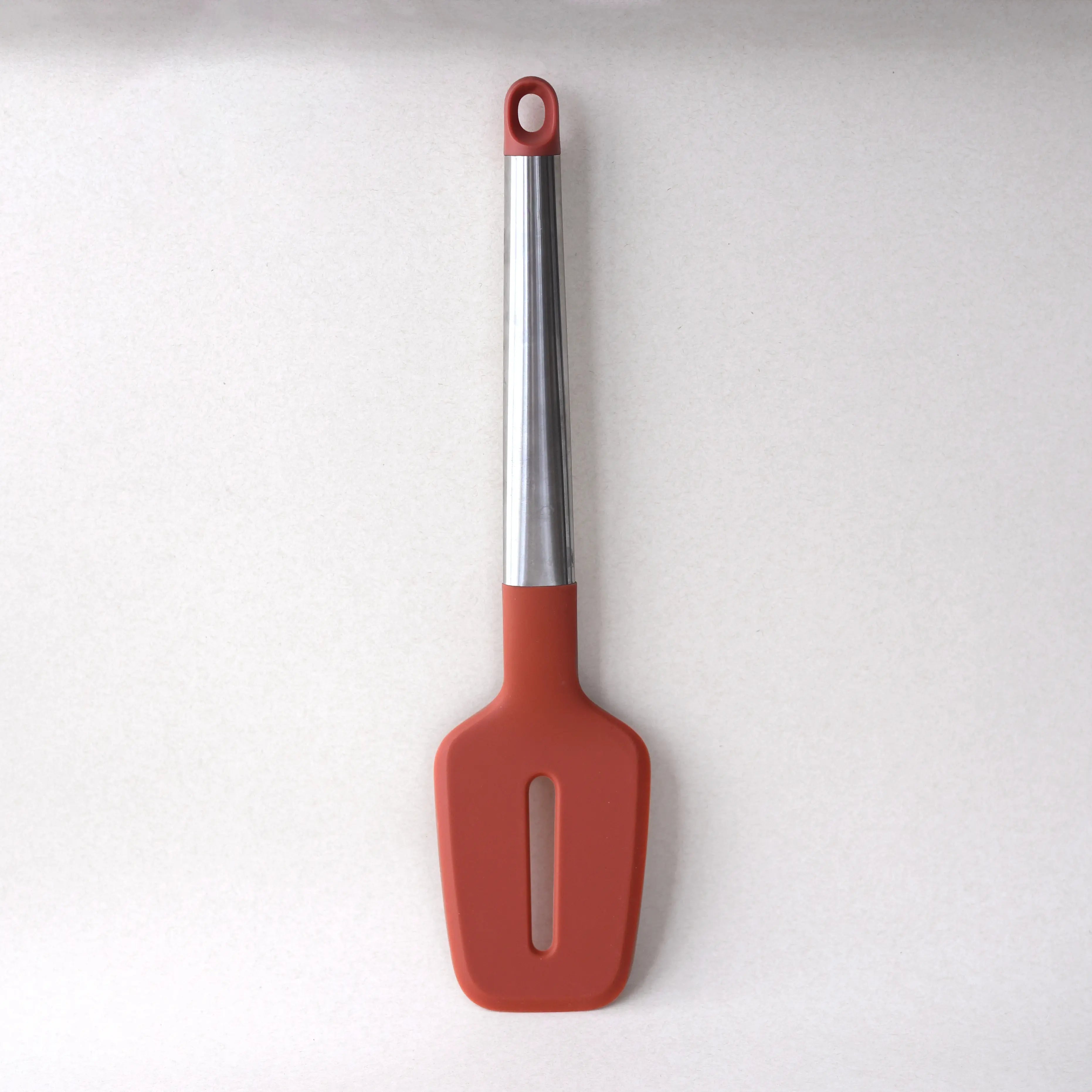 ملعقة تقليب من الحر