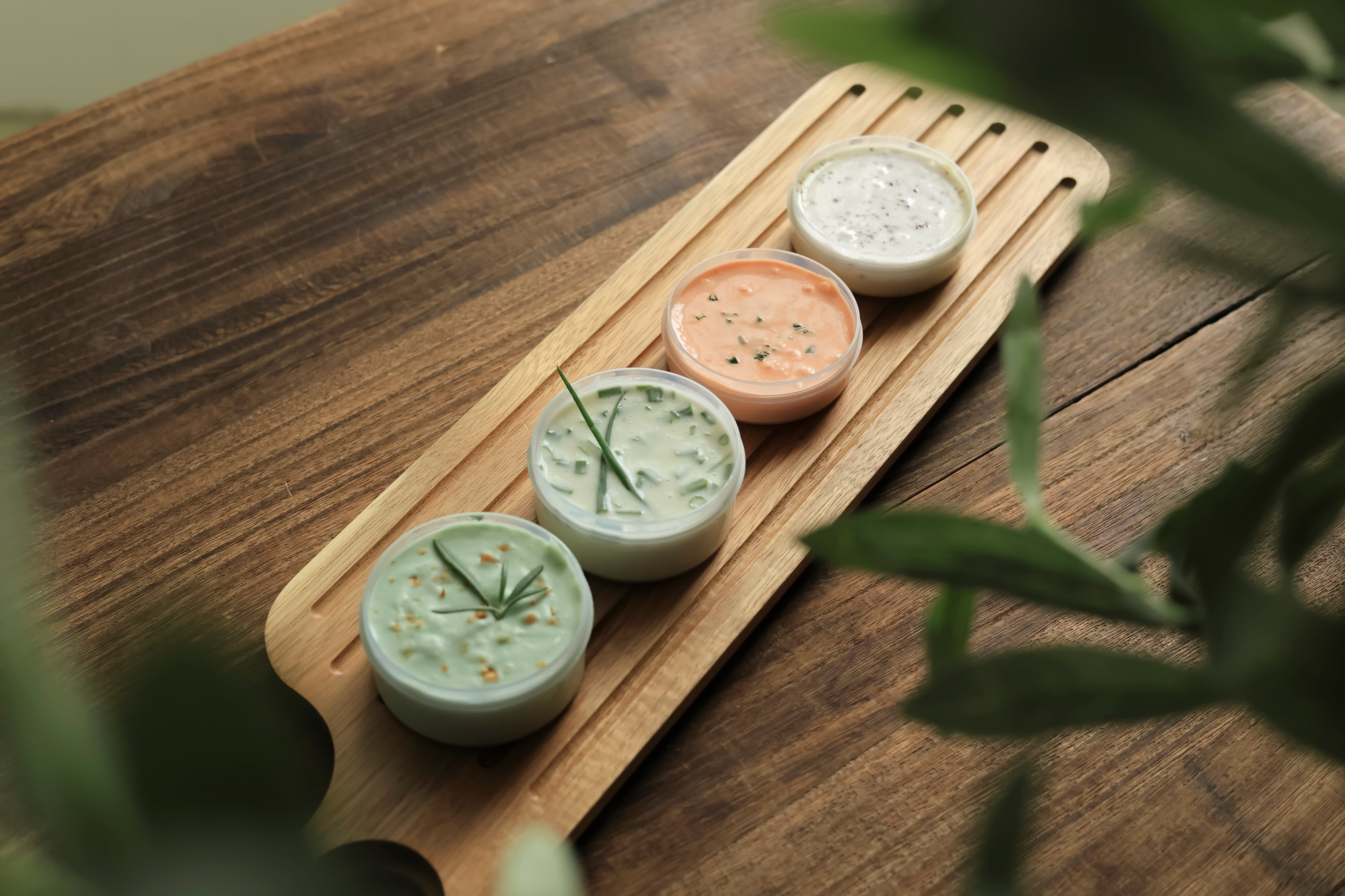 مجموعة حافظات الطعام للصلصات او القناد من الحر