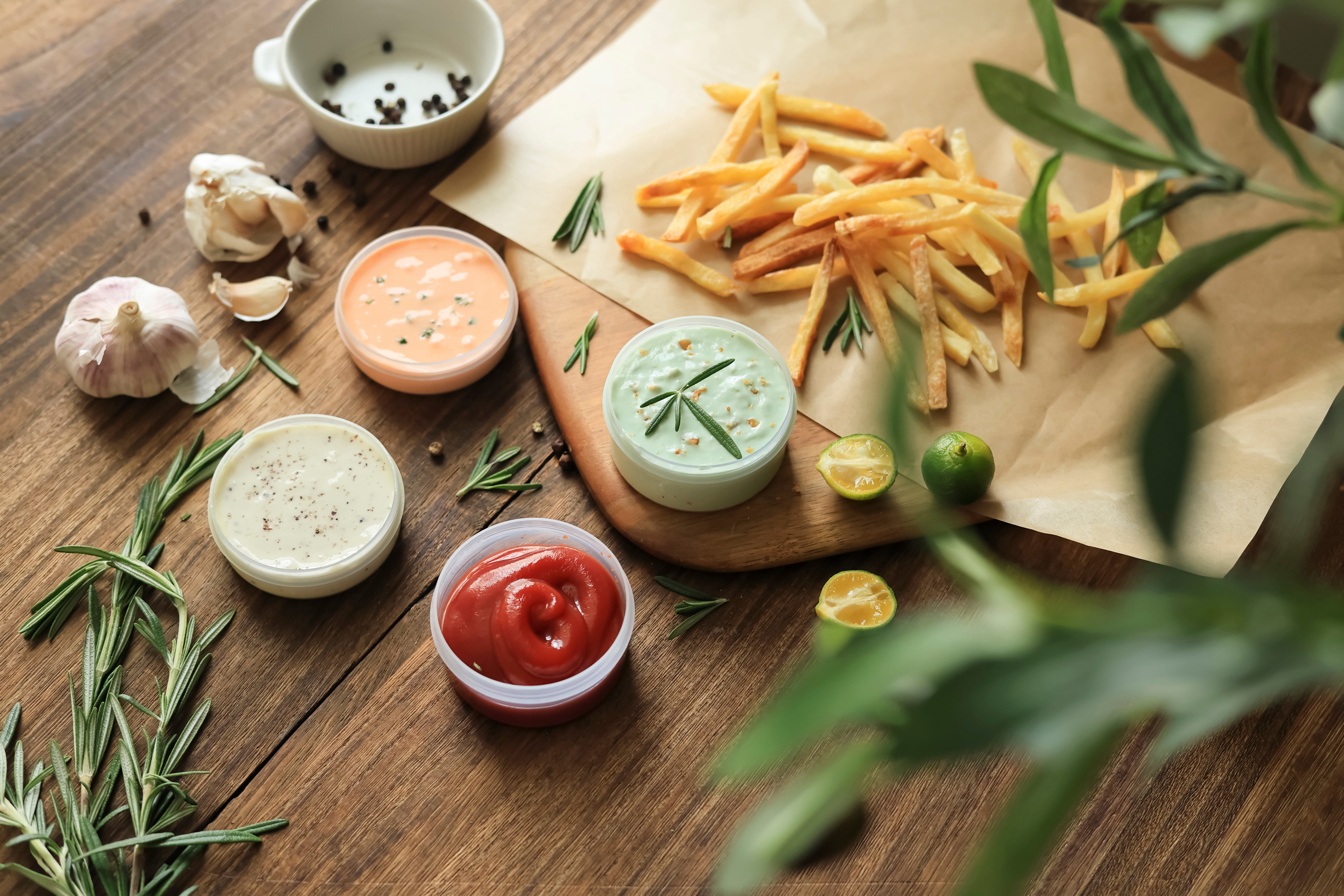 مجموعة حافظات الطعام للصلصات او القناد من الحر